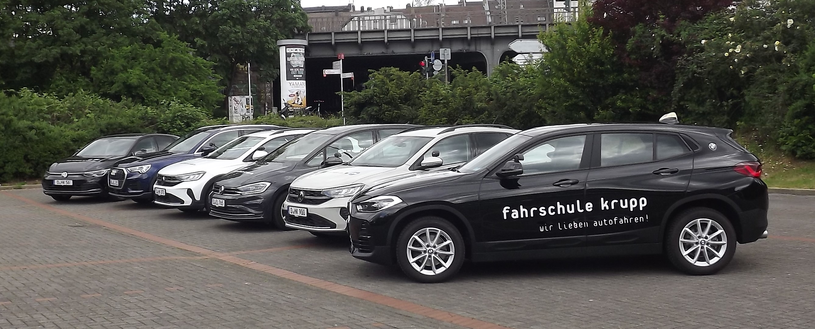 Fahrzeuge der Fahrschule in Düsseldorf